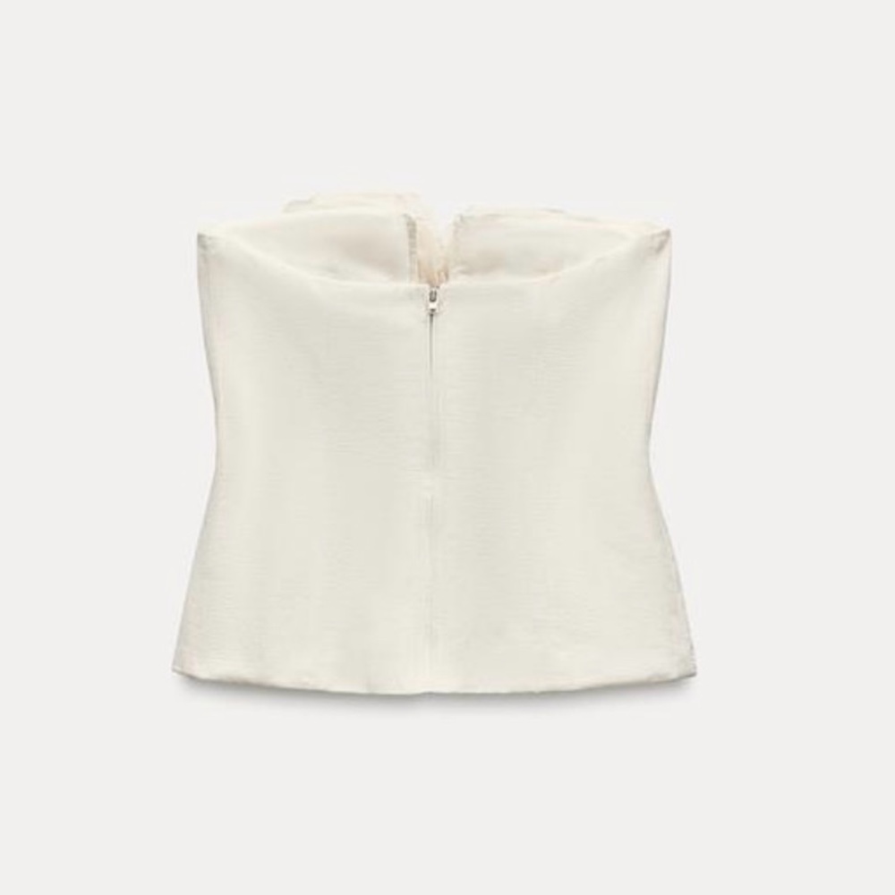 Linen strapless crop top with floral design - Picture 3 of 5